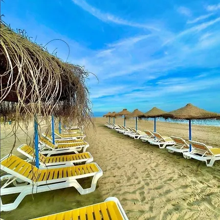 El Estudio De La Playa Sunny Holidays Benalbeach Benalmádena
