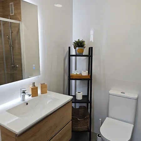 El Estudio De La Playa Sunny Holidays Benalbeach Apartament *
