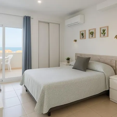 El Estudio De La Playa Sunny Holidays Benalbeach Apartament *