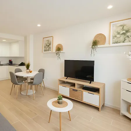 Apartament El Estudio De La Playa Sunny Holidays Benalbeach