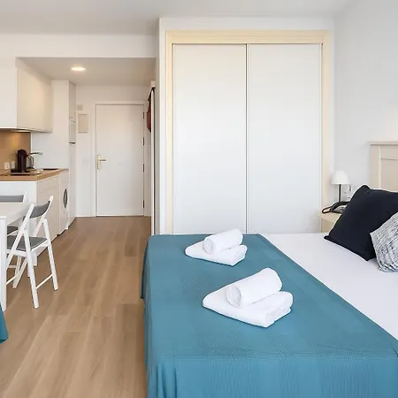 El Estudio De La Playa Sunny Holidays Benalbeach Apartament