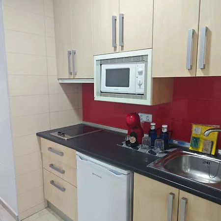 El Estudio De La Playa Sunny Holidays Benalbeach Benalmádena
