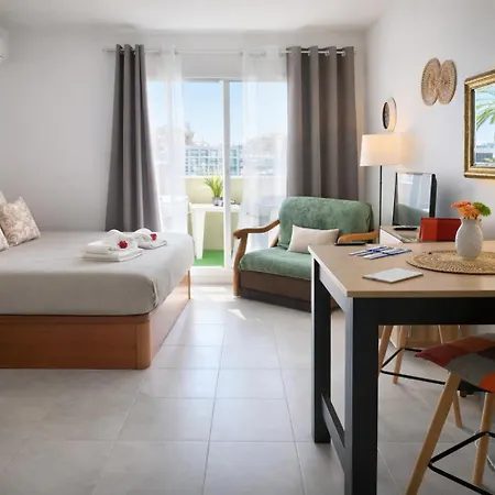 Apartament El Estudio De La Playa Sunny Holidays Benalbeach *