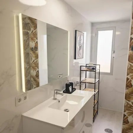 El Estudio De La Playa Sunny Holidays Benalbeach Apartament Benalmádena