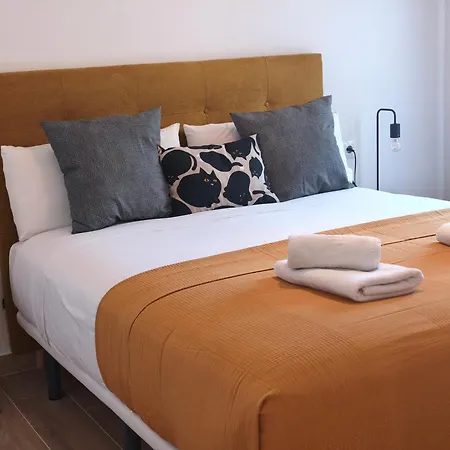 El Estudio De La Playa Sunny Holidays Benalbeach * Benalmádena